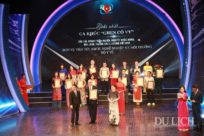 Ca khúc “Ghen Cô Vy” giành giải Nhất Giải thưởng toàn quốc về Thông tin đối ngoại